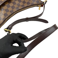 louis vuitton bloomsbury crossbody brown canvas handle detail