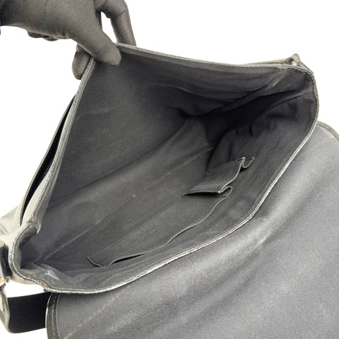louis vuitton daniel messenger bag inside