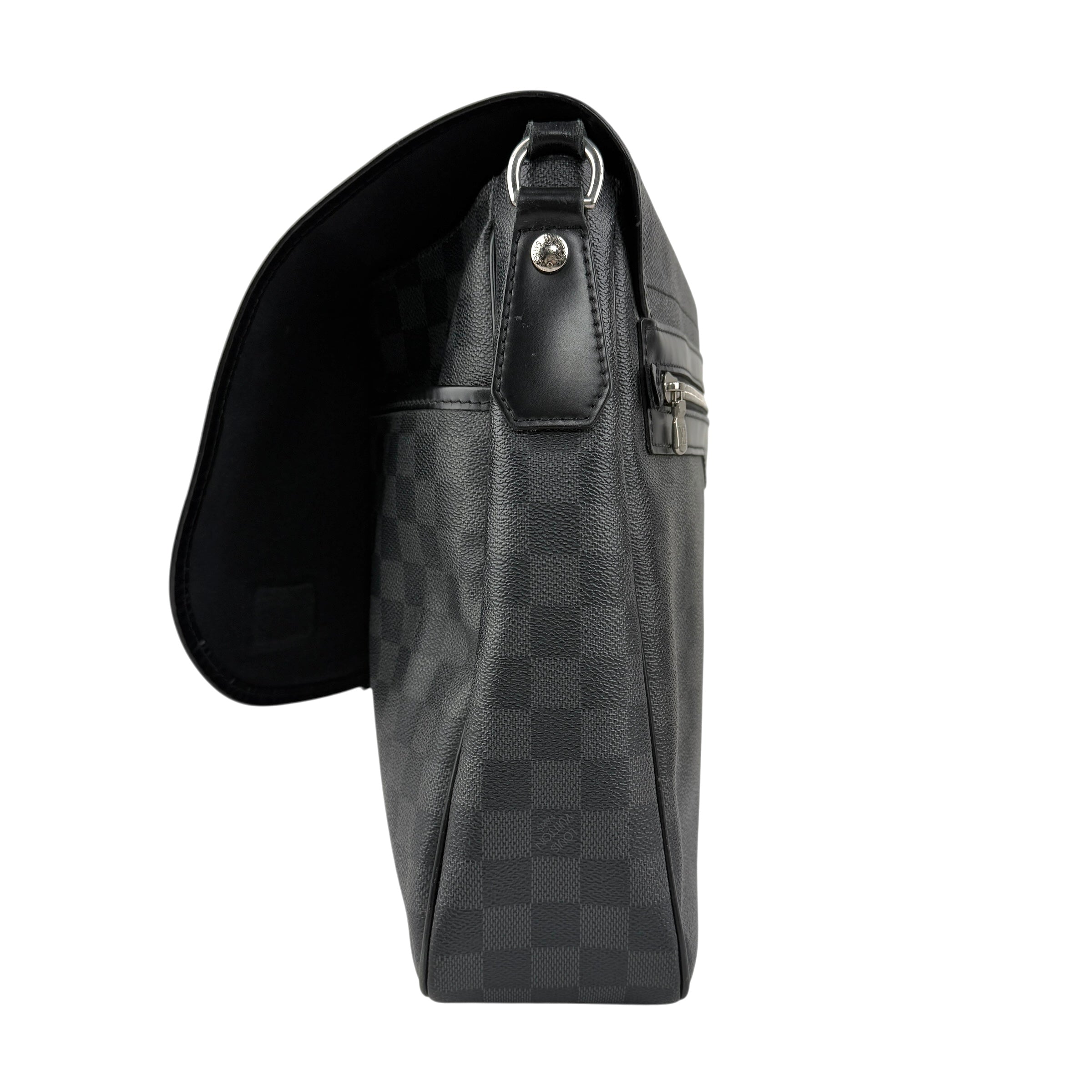 louis vuitton daniel messenger bag left