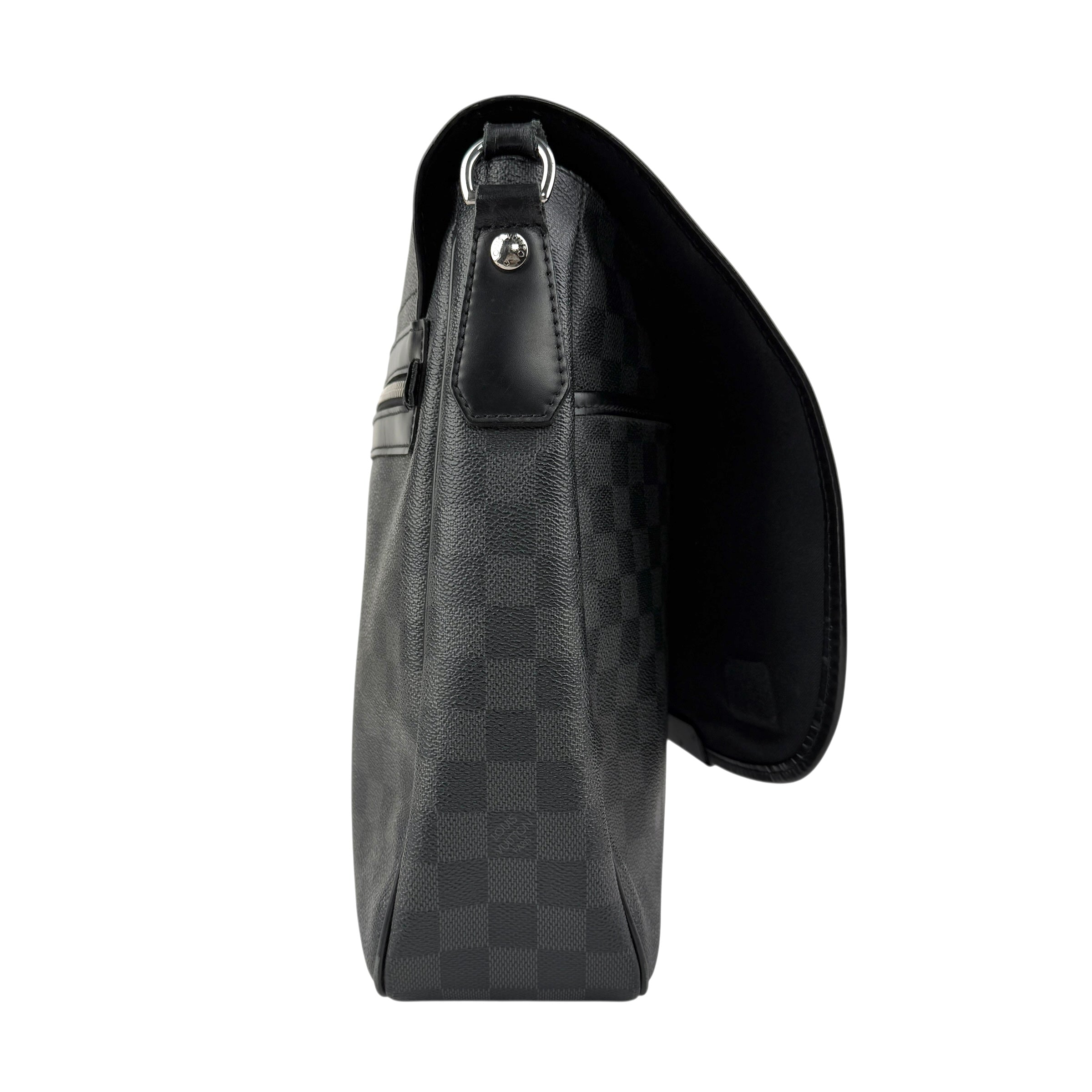 louis vuitton daniel messenger bag right