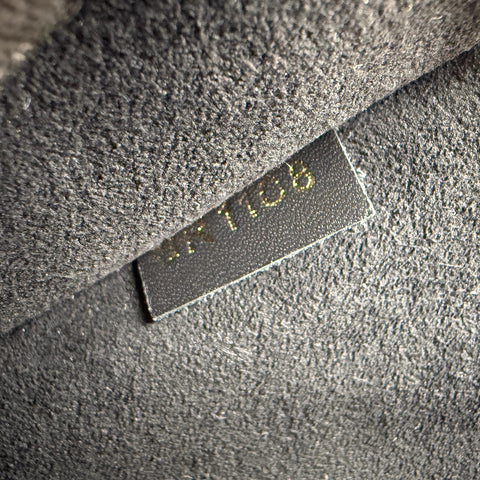 louis vuitton monogram canvas flower tote bag inside pocket detail 